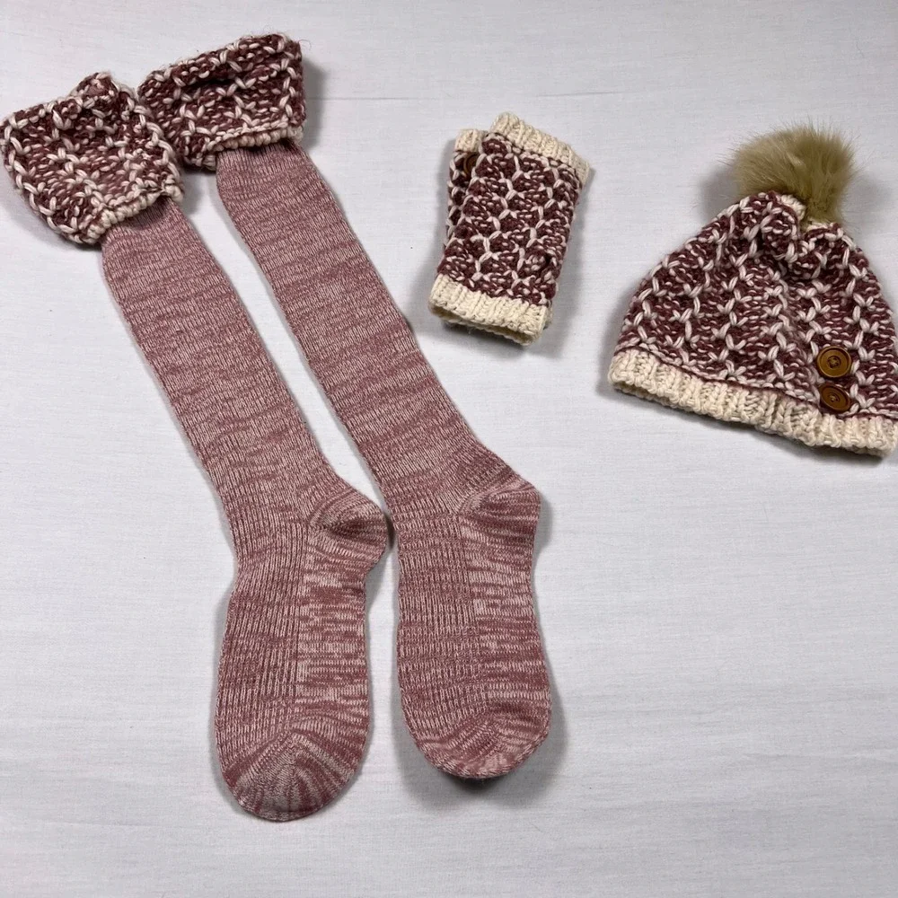 Simply Noelle 3 Piece Knit Beanie Hat Gloves Socks Set Burgundy Cream gift warm